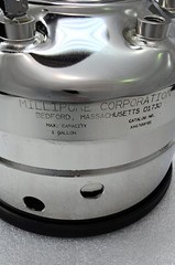 MILLIPORE XX6700P01 Dispensing Pressure Vessel, 1 GAL “” NO PRESSURE LID “