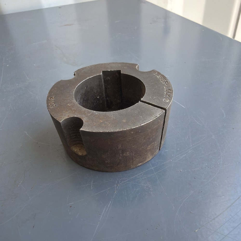UNBRANDED 2012 1-1/2″ BORE TAPER-LOCK BUSHING NO SCREWS