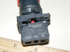 Duct-O-Wire RED PUSH BUTTON LOCK SWITCH ZBE-102 UNUSED (zz4)