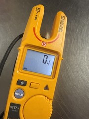 Fluke T6-1000 PRO True RMS Multimeter Tester 1000V CAT III/IV Field Sense