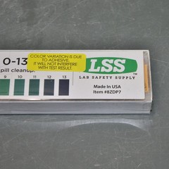 EXPIRED 12/2025 – (25) Lab Safety Supply pH Strip DS-7013, 0 to 13.9 pH, 9″ x 1″