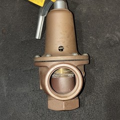 Watts 740 1-1/4in Bronze Water Pressure Reducing Valve, Single Union 40 PSI