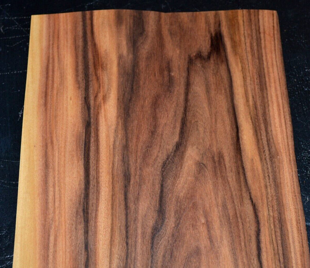 Santo Rosewood Raw Wood Veneer Sheet 8.5 x 62 inches 1/42nd 3K4666-72