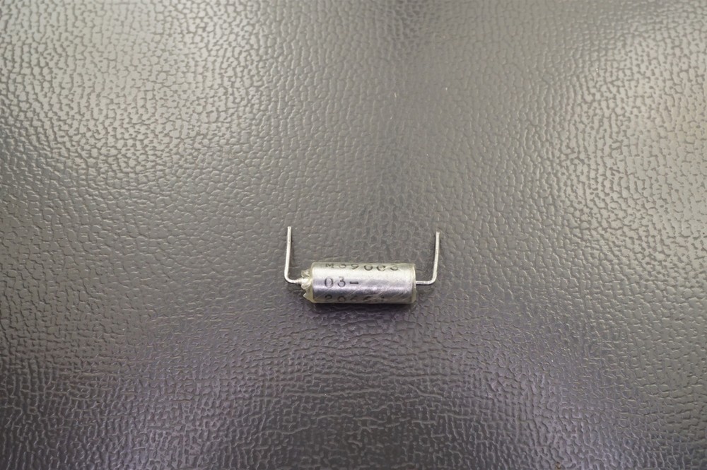 T242B106K035BS Kemet Capacitor 10uF 10% 35V Axial CSR23F106KB M39003/03-2066