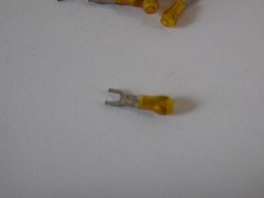 50 count burndy 26-20 awg insulated fork spade terminal connector 2-3 stud