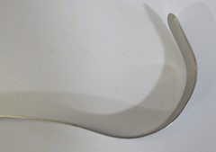 Aesculap MD112 S-Shaped Davis Brain Spatula Retractor 7″ Width 10mm Germany