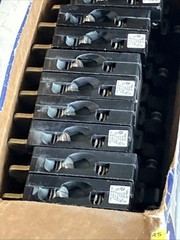 Square D QOT22020 20A 240V (2) 2P Piggyback Quad Tandem Quadplex CTL Hook -New!
