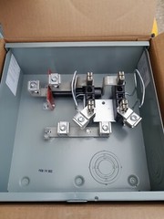 1 new 200a 600v 1 phase meter socket ” underground only ” UTRS223A no bypass