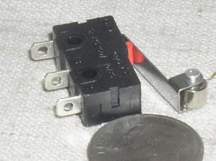 1 CQC 10T85 SPDT MINI ROLLER SNAP MICRO LIMIT SWITCH 5 A AMP 5A 125/250 VAC USA