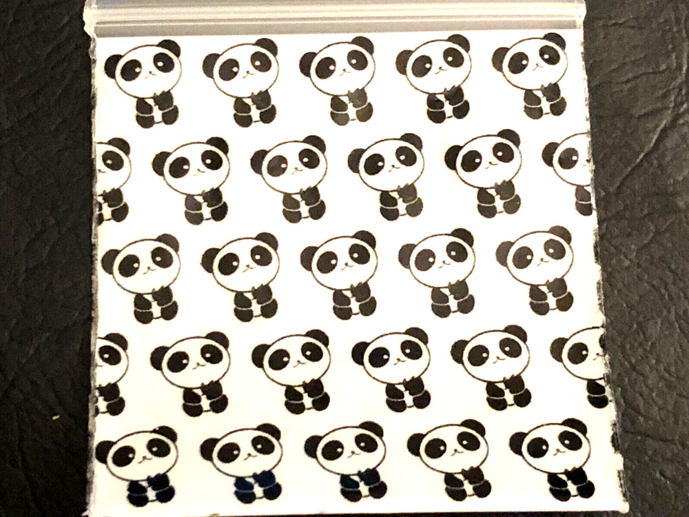 1000 SMALL BAGGIES 2020 2″ X 2″ MINI RESEALABLE POLY DESIGNER BAGS PANDA BEAR
