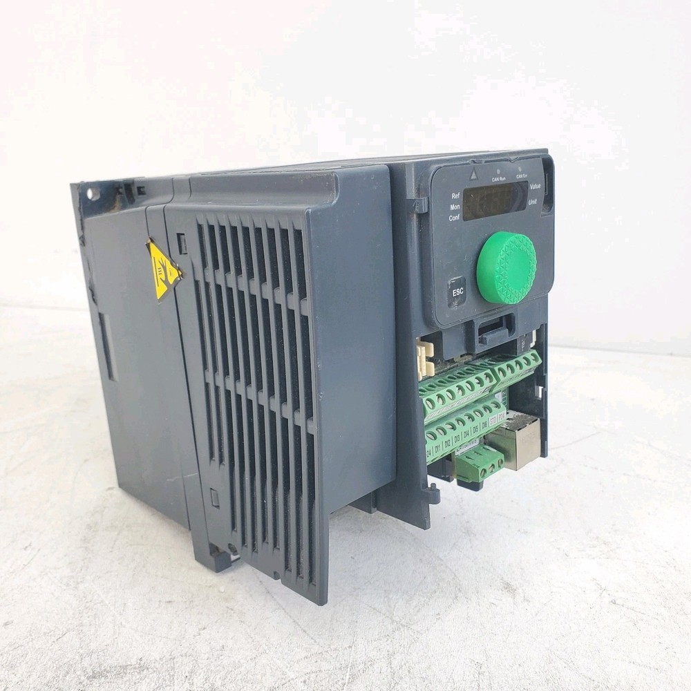 Schneider Electric Altivar 320 ATV320U15N4C 2 HP Variable Frequency Drive