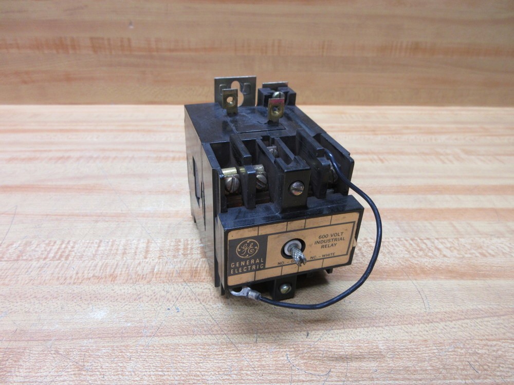 General Electric CR120B D03041 GE Relay CR120B D030