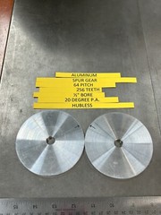 1 UNKNOWN ALUMINUM SPUR GEAR 64 PITCH 256 TEETH 1/2” BORE .200” FACE 20 DEG. PA