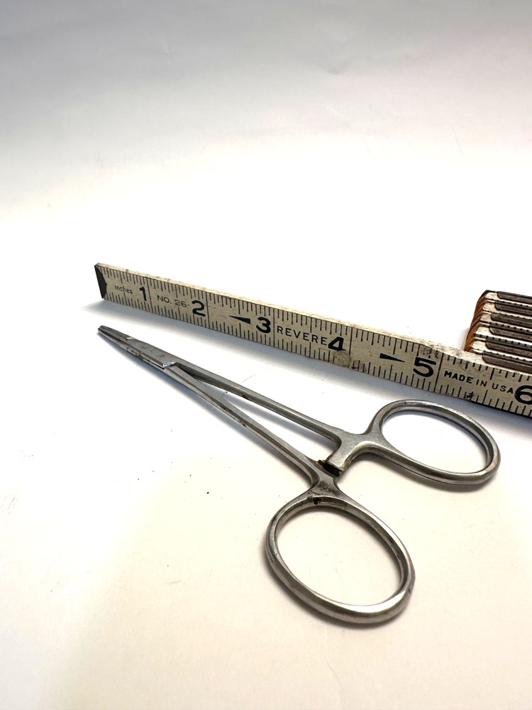 Vintage US Army Hemostat Forcep Locking Clamp Stainless Surgical Instrument