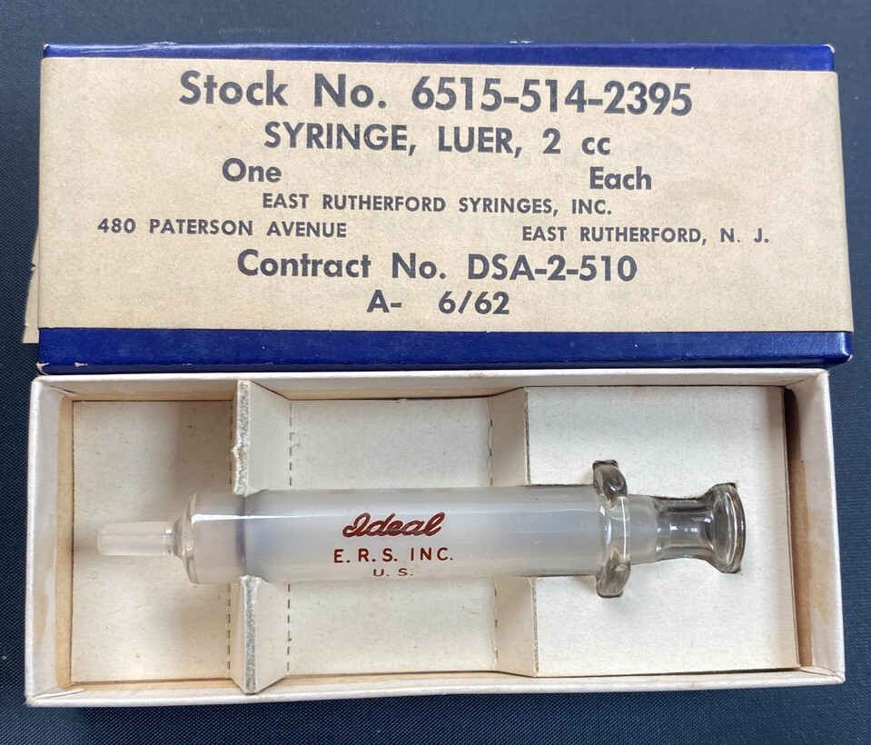 VTG Ideal Hypodermic Syringe Luer One 2 cc Glass East Rutherford 1962 Sealed