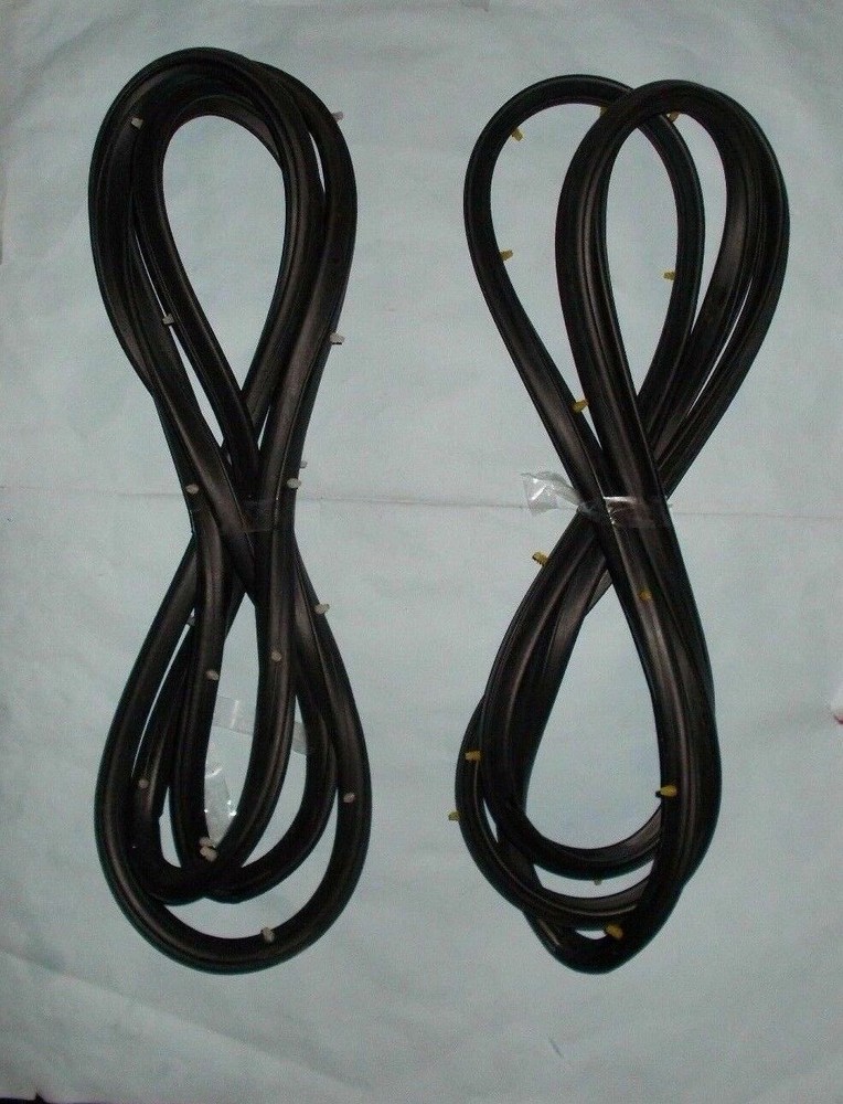 RUBBER CHANNEL LEFT & RIGHT SUZUKI SJ413 SJ410 DOOR GLASS RUN