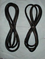 RUBBER CHANNEL LEFT & RIGHT SUZUKI SJ413 SJ410 DOOR GLASS RUN