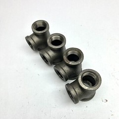 LOT OF 4 INDONESIA 1IN FPT X 3/4 X 3/4 BLACK MALLEABLE IRON REDUCING TEE