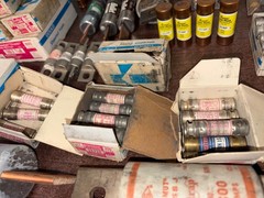 LOT OFOVER 100 NOS FUSES FUSETRON BUSSMANN GOULD SHAWMUTT BULLET ETC. S1