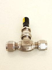 HOKE / 1315G4Y / Milli-Mite 1300 Series / 316 SS Metering Needle Valve 1/4″