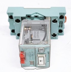 Releco S2-S Relay Socket Base / Turck MR-C Relay C4-A40X C4A40X AC 120V 60Hz
