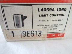 HONEYWELL L4069A 1060 LIMIT CONTROL