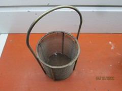 5.5″ x 6″ Perforated Basket, Heavy Duty Construction, Fixed Handle, 3 Available