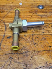 Emerson 3/8 in, 200RB 4T4, Pilot-operated, 2-way, Normally Closed Valve,