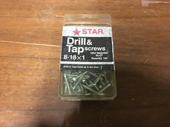 New 100 Count pack of 8-18 X 1” Drill & Tap Screws Hex Drive Sheet Metal Screws