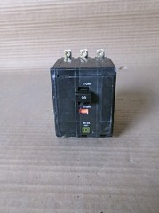 NEW Square D QHB QHB320 3 Pole 20 Amp Circuit Breaker yellow 65k Flaw #42 NTO