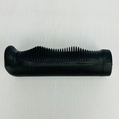 Handle Grips 4-1/2″ Long Black Flangeless For 3/4″ Diameter Handle Lot of 8