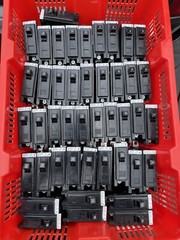1-EATON/CUTLER HAMMER BAB1020/BA1020 1 POLE 20A BAB CIRCUIT BREAKER (USED)