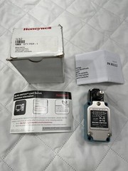 HONEYWELL MICRO SWITCH 1LS2 Enclosed Limit Switch,Snap Action micro switch