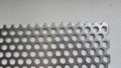 1/2″ HOLE ALUMINUM PERFORATED METAL–10-1/2″ X 12″