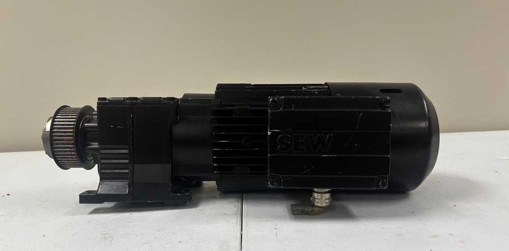 SEW Eurodrive R17DT80N4/BM/HV Gearmotor w/ Mayr Brake 0.75HP 230/460V
