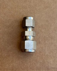 Swagelok 3/8″ X 1/4″ Stainless Steel Reducer SS-600-6-4 Several Avail New NOS