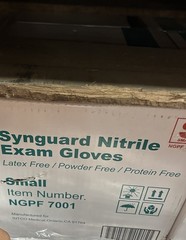 Synguard Nitrile Exam Gloves Latex Free/Powder Free/Protein Free/Food Safe Small