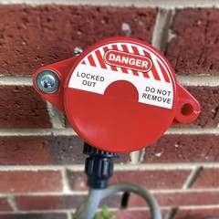 Gate Valve Lockout Device, 1-2.5 Inch, OSHA Compliant for Maximum Safety