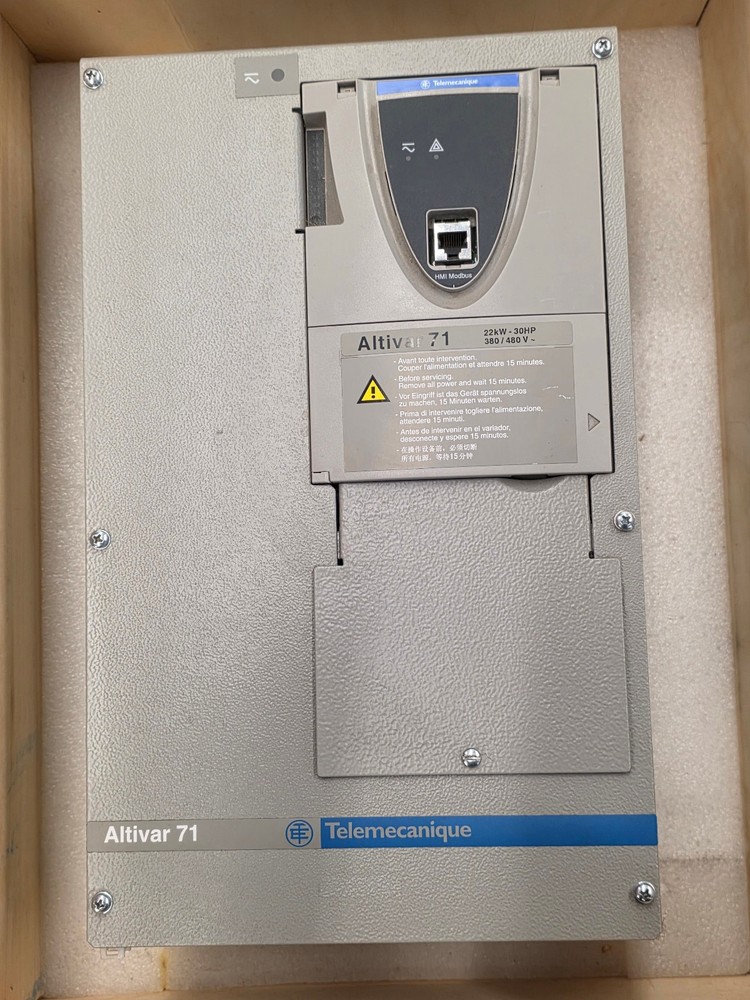 Telemechanique, Schneider Altivar 71 ATV71HD22N4, 22kW-30HP Variable Speed Drive