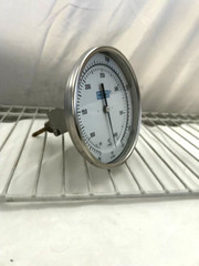 WIKA Adjustable Bimetal Thermometer 0-250 Degrees F/ 0-400 Degrees C – Used