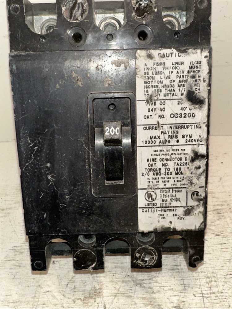 Tested CC3200 – Cutler Hammer 200A 240V 3-Pole Molded Case Circuit Breaker