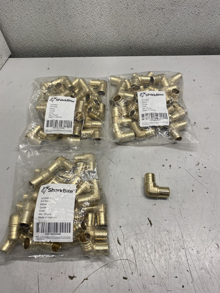 SharkBite 3/4-in Brass 90 Degree Elbow 25 Pack Lot of 3 75 Total UC256LF