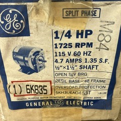 GE 5KH3UEA0453T 1/4HP 1PH 1725RPM 115v. HVAC ELECTRIC MOTOR Open Slv Brg. New.