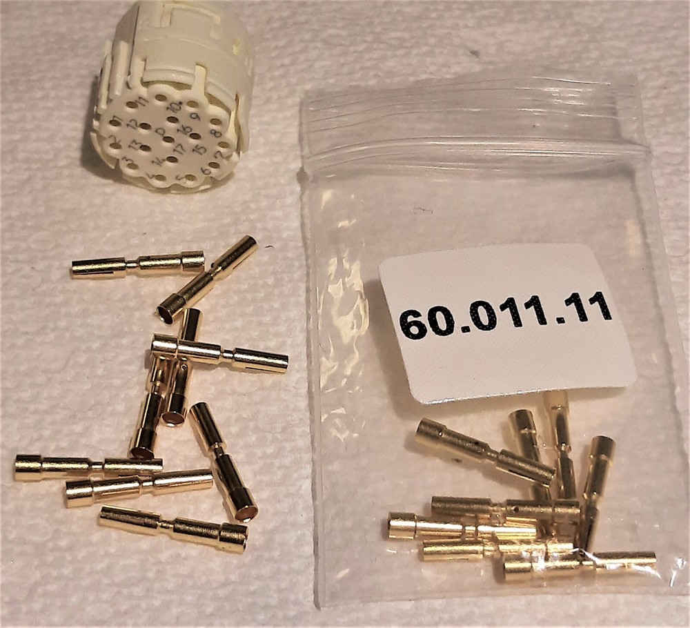 17 pcs. of TE 60.011.11 Circular Metric Connector Female Pins Read Description