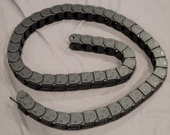 IGUS CABLE HOSE CARRIER FLEX TRACK 09.16.028 40″ Long 1″W 1″H