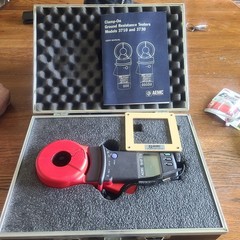 AEMC 3710 Clamp-On Ground Resistance Tester – Powers On, UNTESTED
