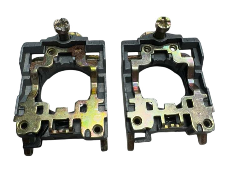 (Pack of 2) Telemecanique ZB4-BZ009 Metal Latch Mounting Base, ZB4BZ009