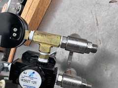 ARROW PNEUMATIC Dual R352T 125 Regulators / Manifold w/F386W Filter