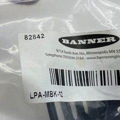 BANNER LPA-MBK-12 SIDE Mounting Bracket Kit 82842 1539C LPAMBK12 New
