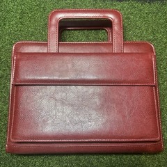 Franklin Covey 365 Day One Red Planner Organizer 7 Ring Handles Faux Leather Zip